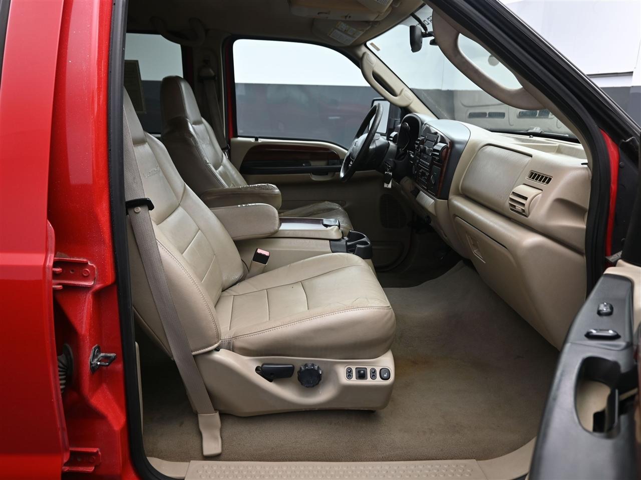 Ford F-350 SD Lariat Crew Cab 4WD DRW 2005