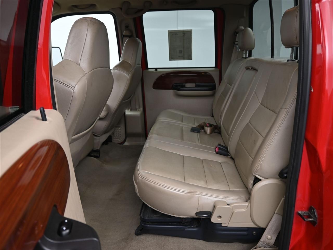 Ford F-350 SD Lariat Crew Cab 4WD DRW 2005