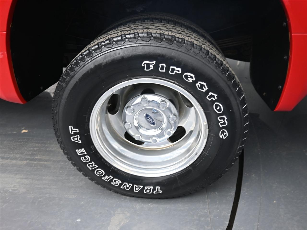 Ford F-350 SD Lariat Crew Cab 4WD DRW 2005