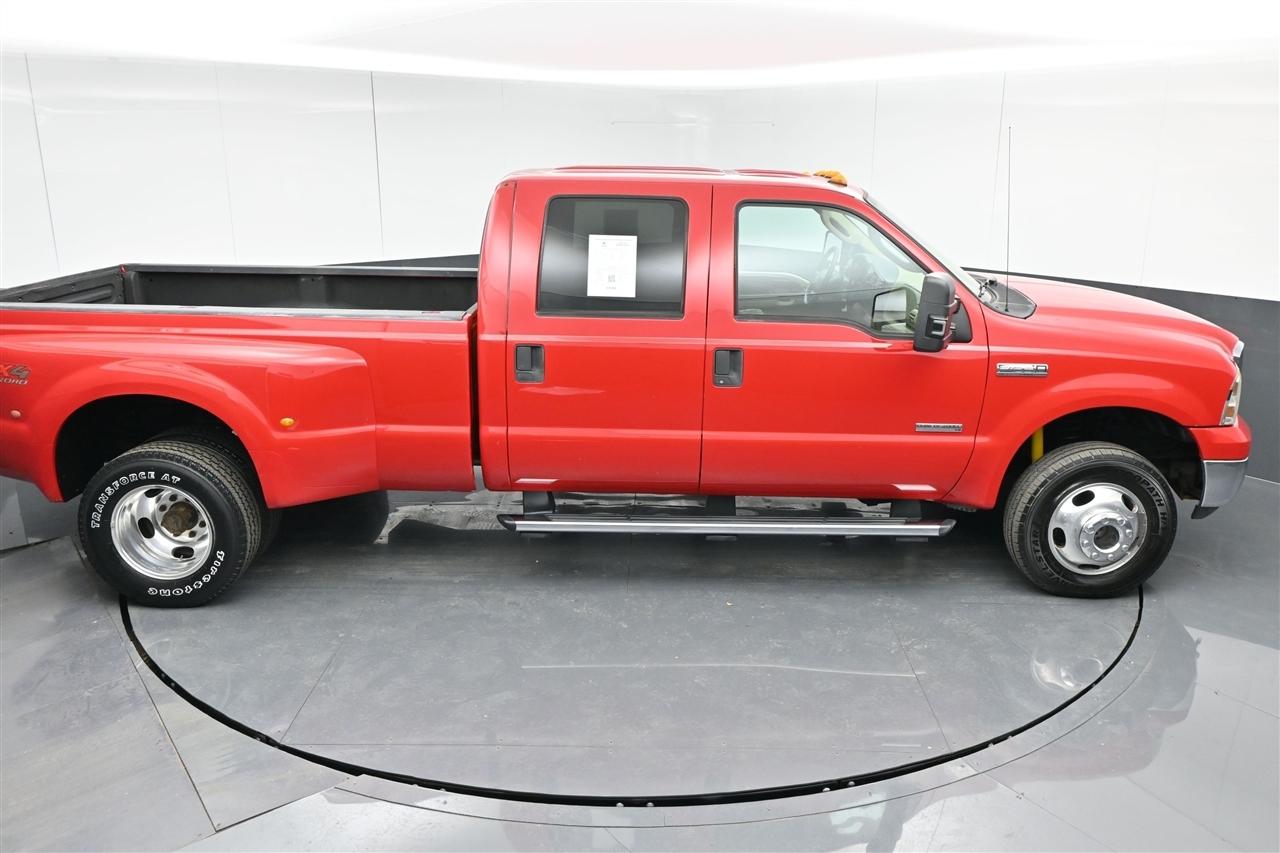Ford F-350 SD Lariat Crew Cab 4WD DRW 2005