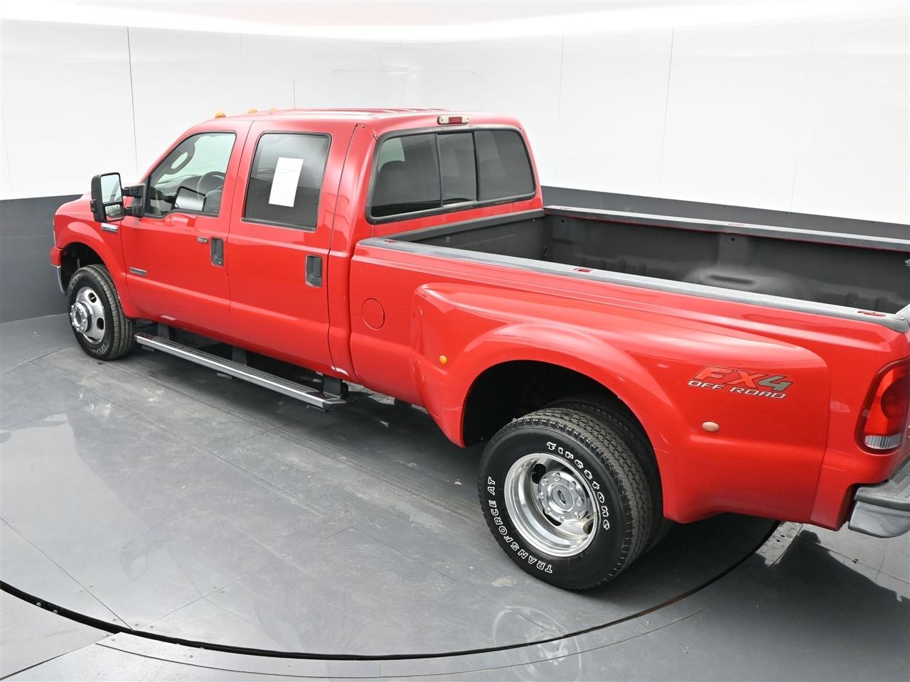 Ford F-350 SD Lariat Crew Cab 4WD DRW 2005