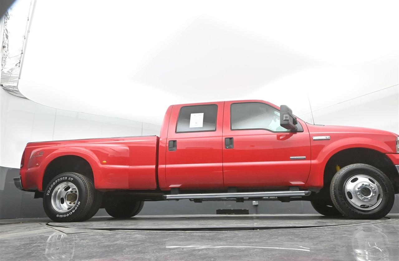 Ford F-350 SD Lariat Crew Cab 4WD DRW 2005