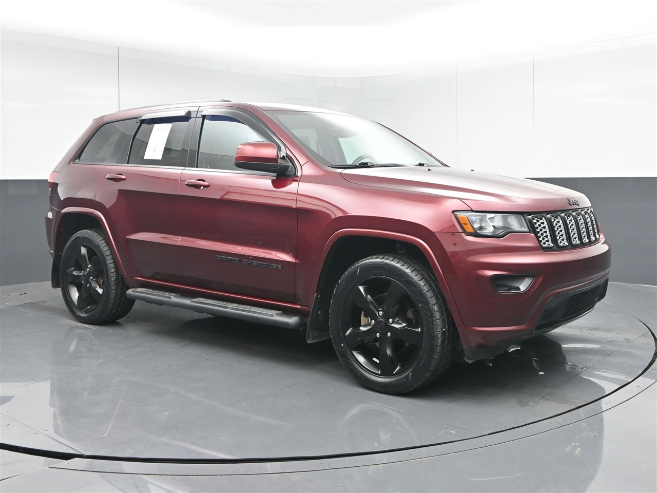 Jeep Grand Cherokee Laredo 4WD 2018