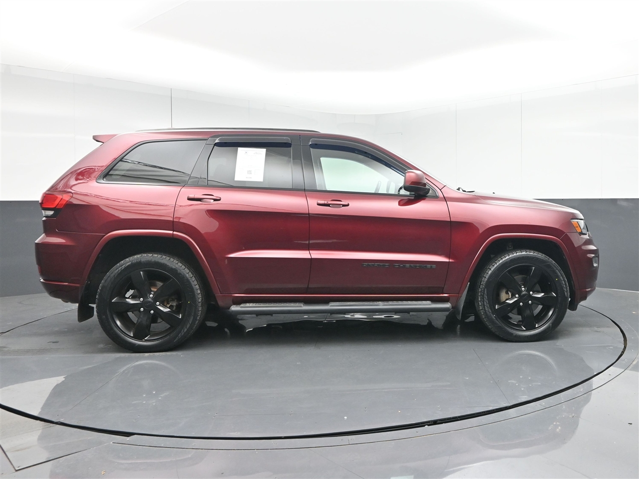 Jeep Grand Cherokee Laredo 4WD 2018