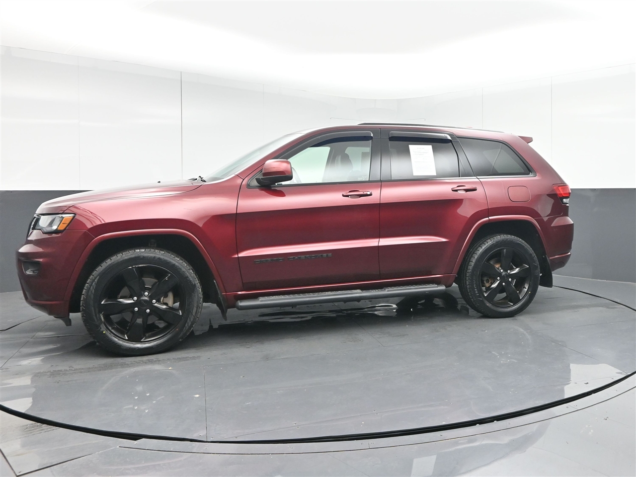Jeep Grand Cherokee Laredo 4WD 2018