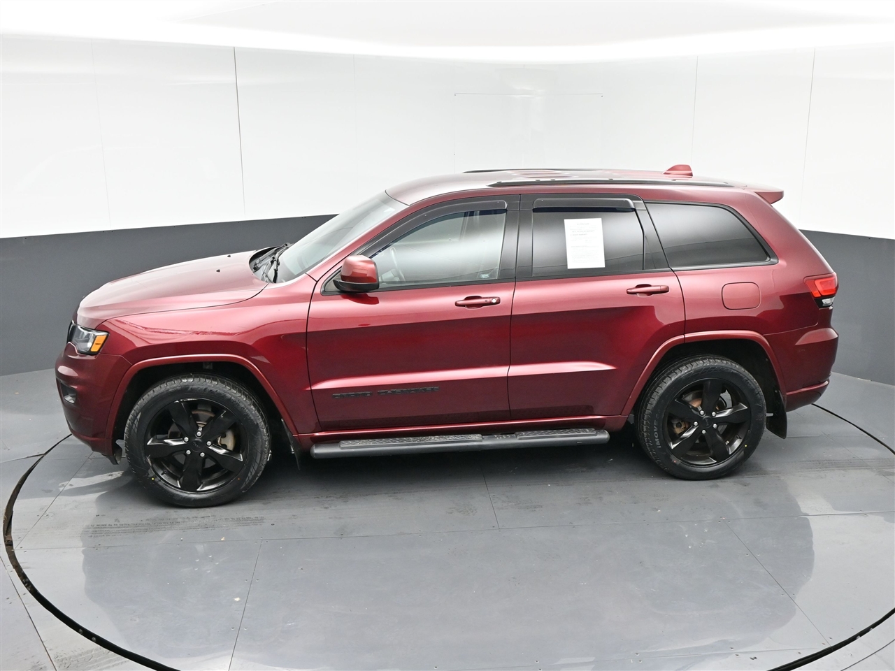 Jeep Grand Cherokee Laredo 4WD 2018