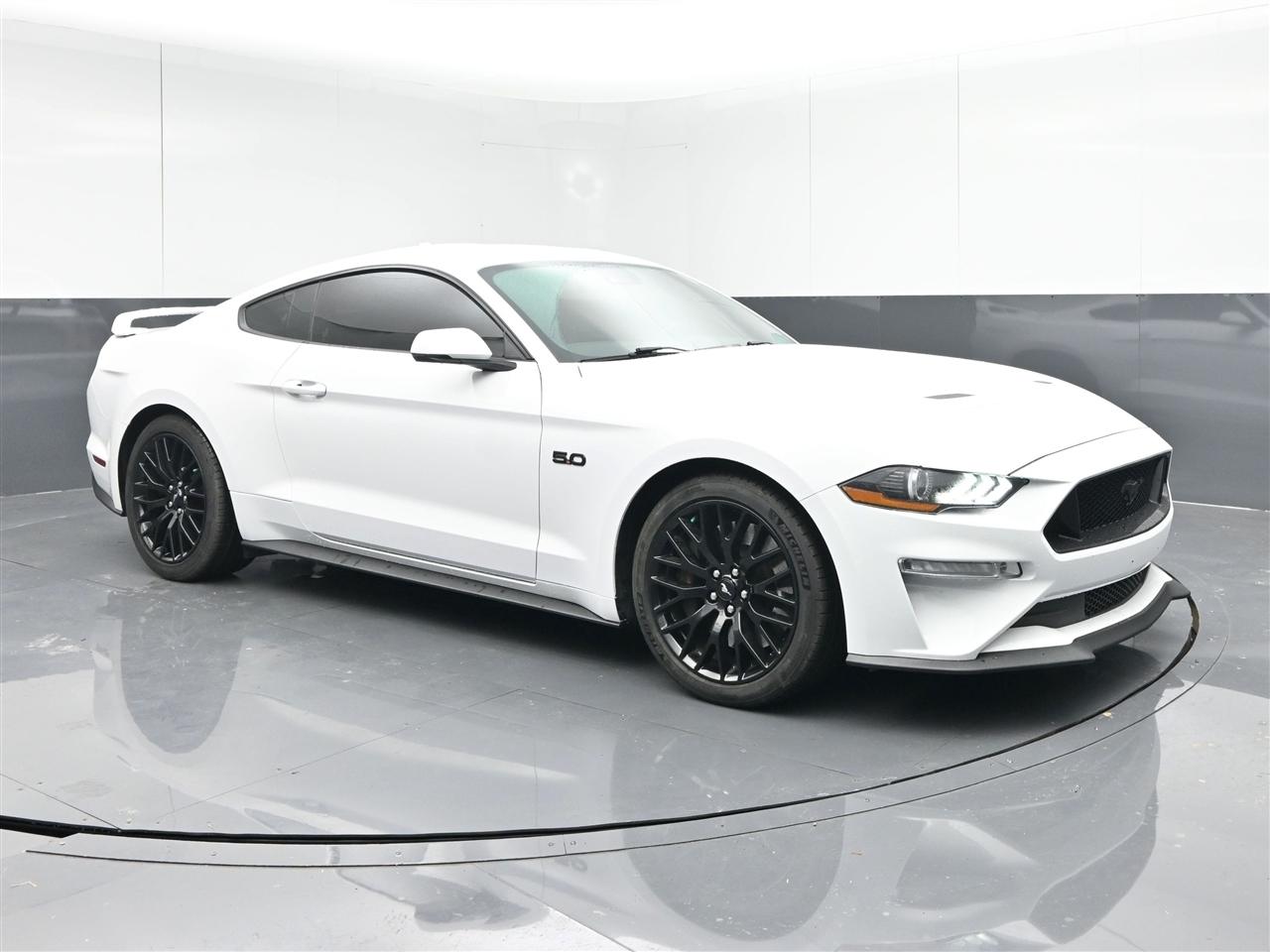 Ford Mustang GT Premium Coupe 2021