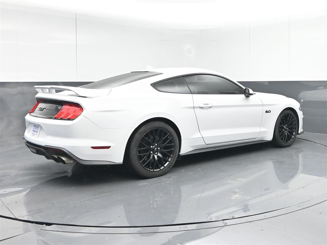 Ford Mustang GT Premium Coupe 2021