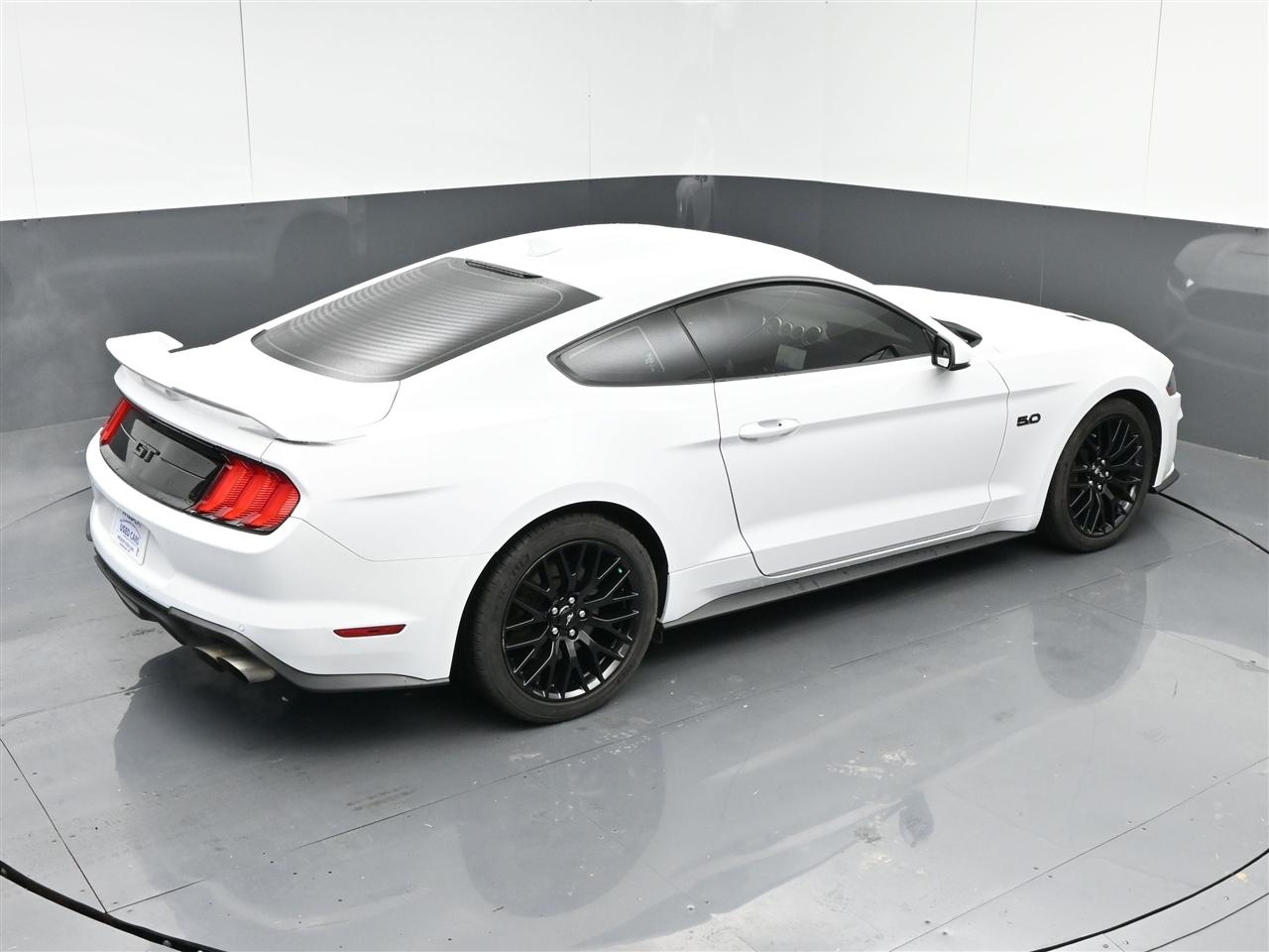 Ford Mustang GT Premium Coupe 2021