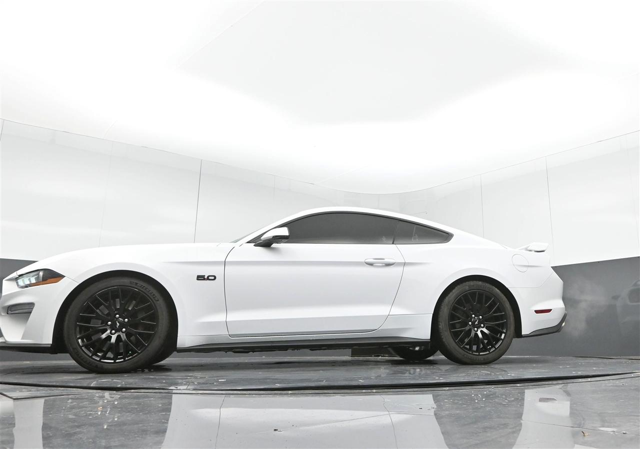 Ford Mustang GT Premium Coupe 2021