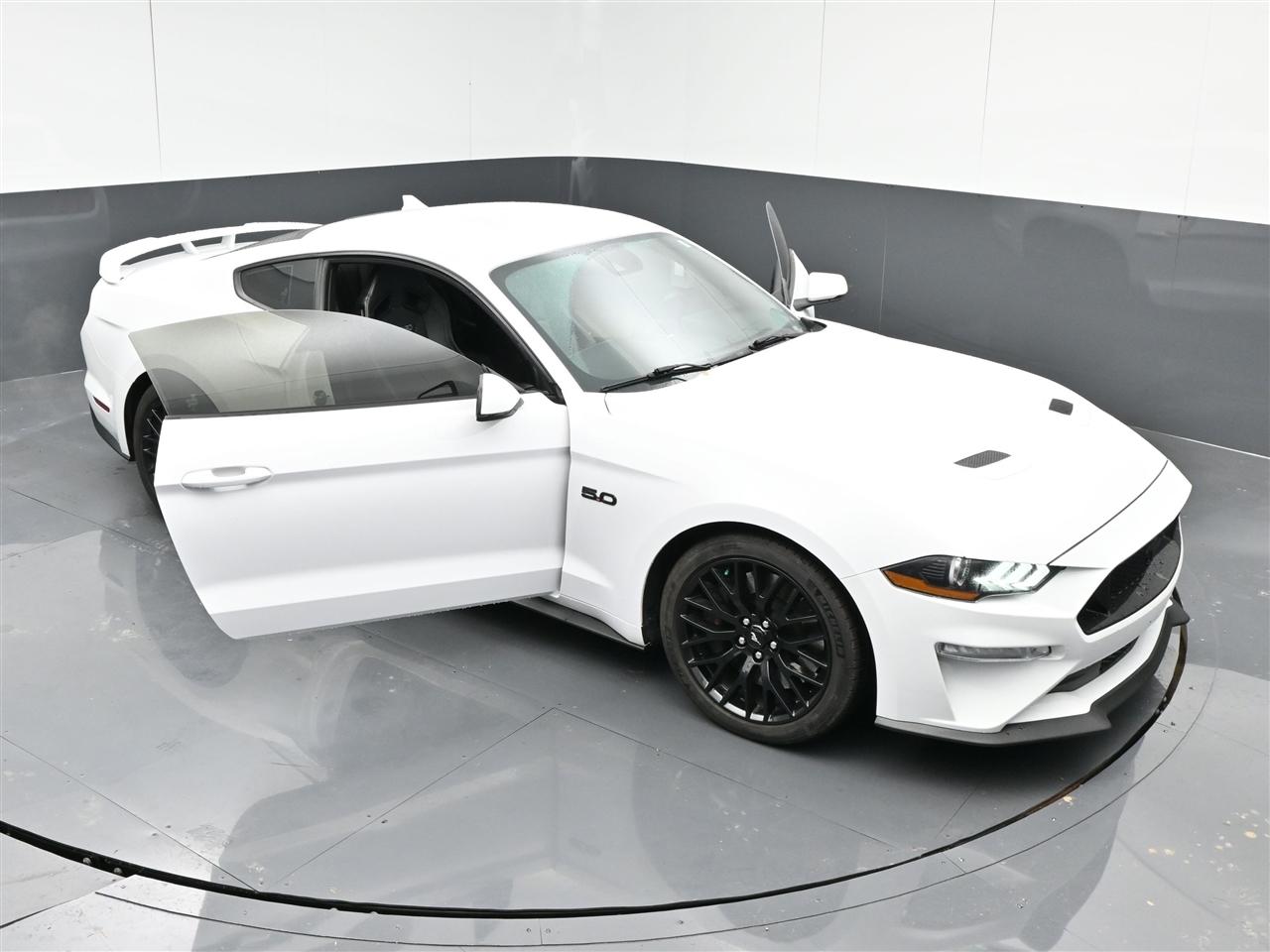 Ford Mustang GT Premium Coupe 2021