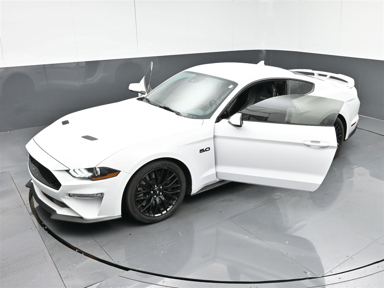 Ford Mustang GT Premium Coupe 2021