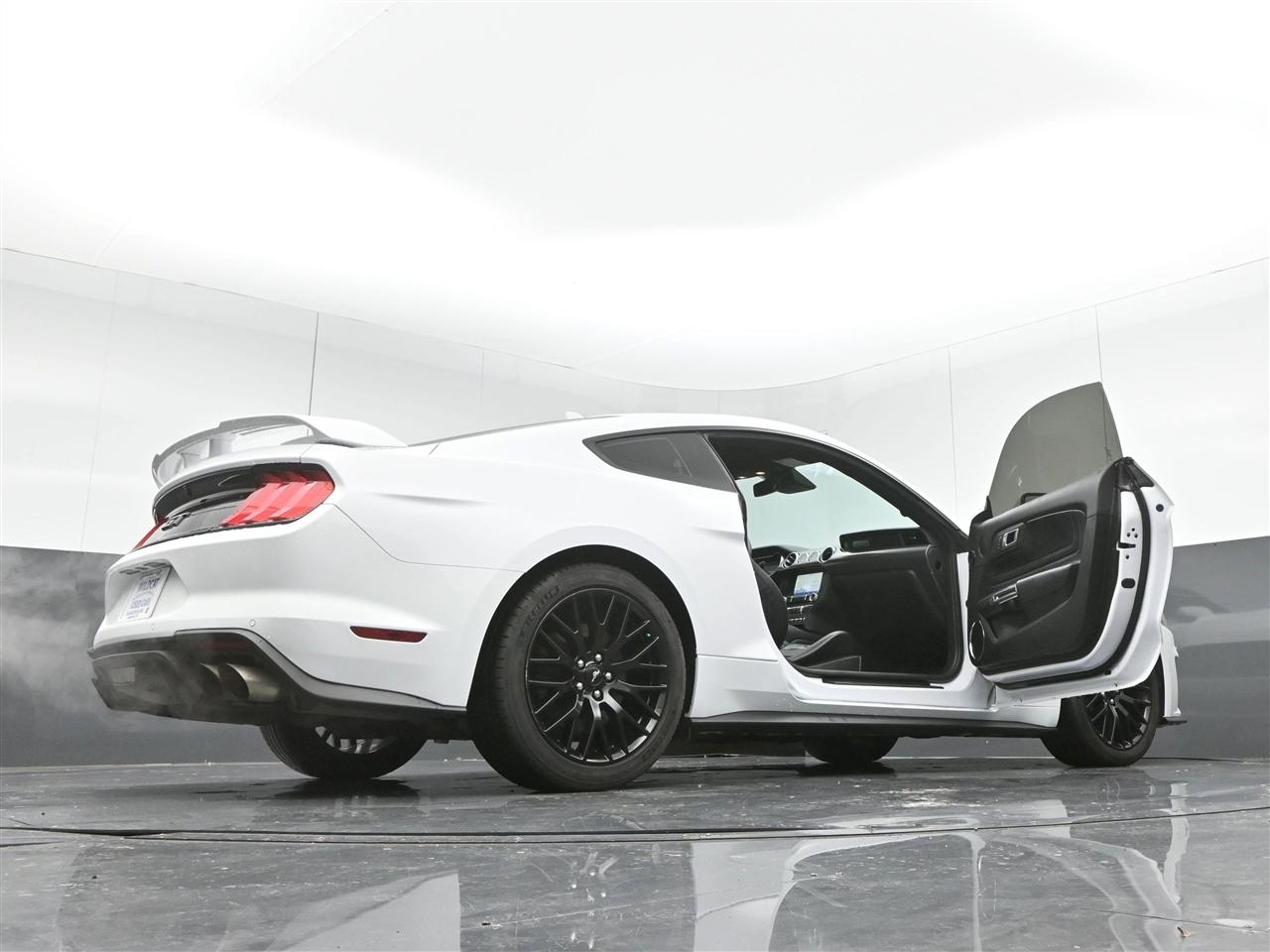 Ford Mustang GT Premium Coupe 2021