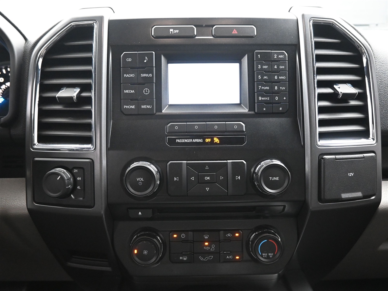 Ford F-150 XLT SuperCrew 5.5-ft. Bed 4WD 2016 Ford F-150 XLT SuperCrew 5.5-ft. Bed 4WD 2016