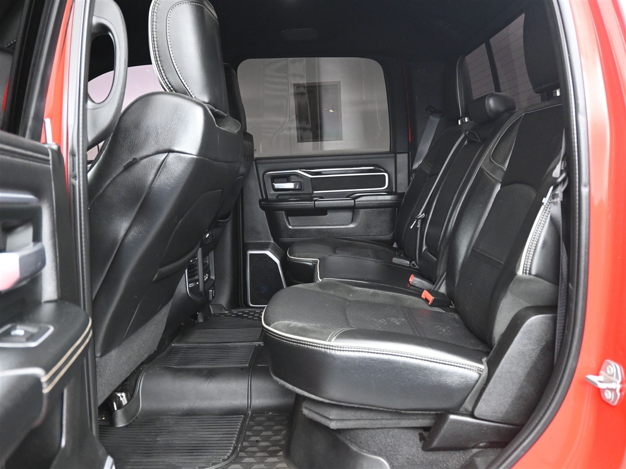 RAM 2500 Laramie Crew Cab SWB 4WD 2019 RAM 2500 Laramie Crew Cab SWB 4WD 2019