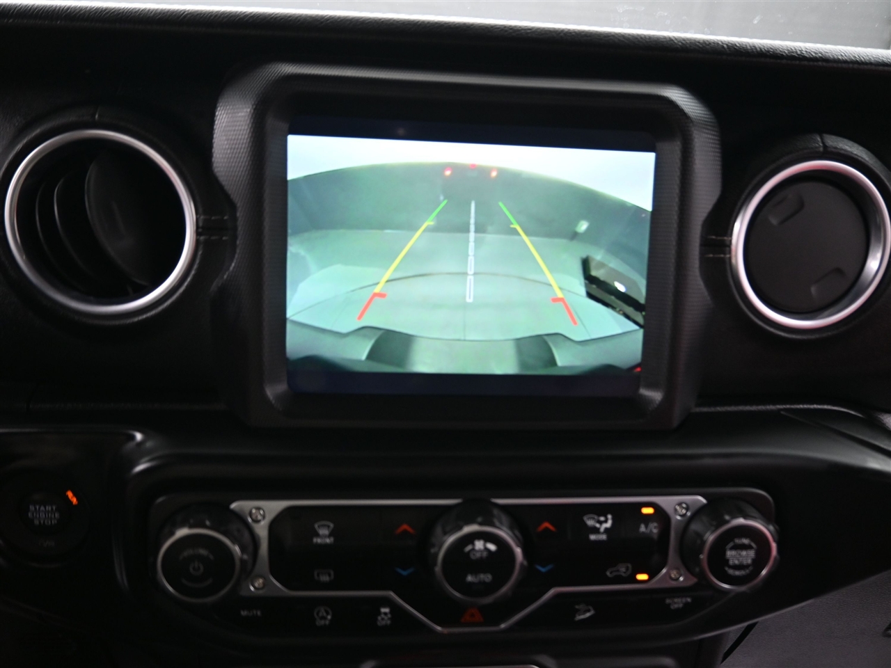 Jeep Wrangler Unlimited Sahara 2018 Jeep Wrangler Unlimited Sahara 2018