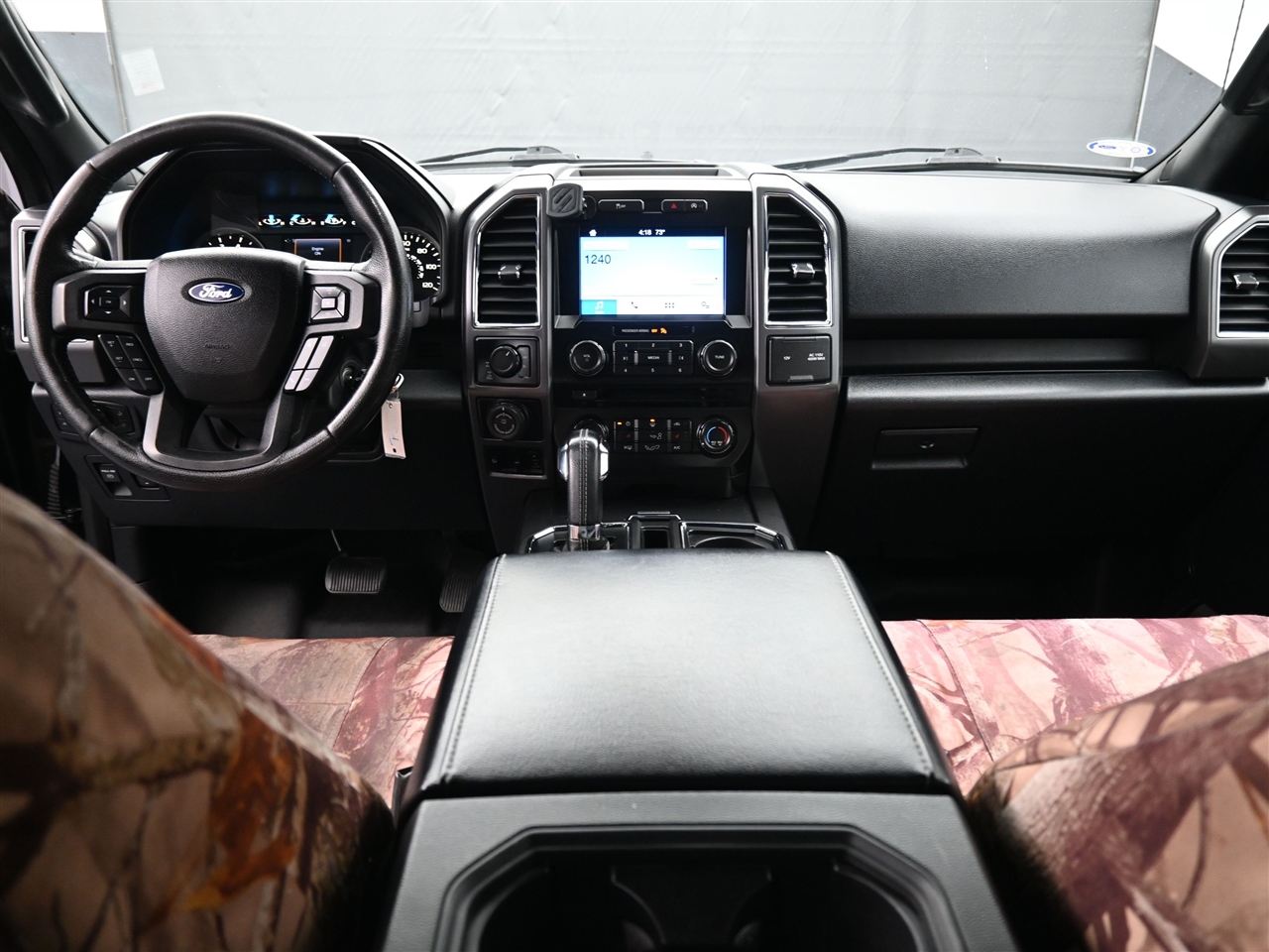 Ford F-150 XLT SuperCrew 5.5-ft. Bed 4WD 2016 Ford F-150 XLT SuperCrew 5.5-ft. Bed 4WD 2016