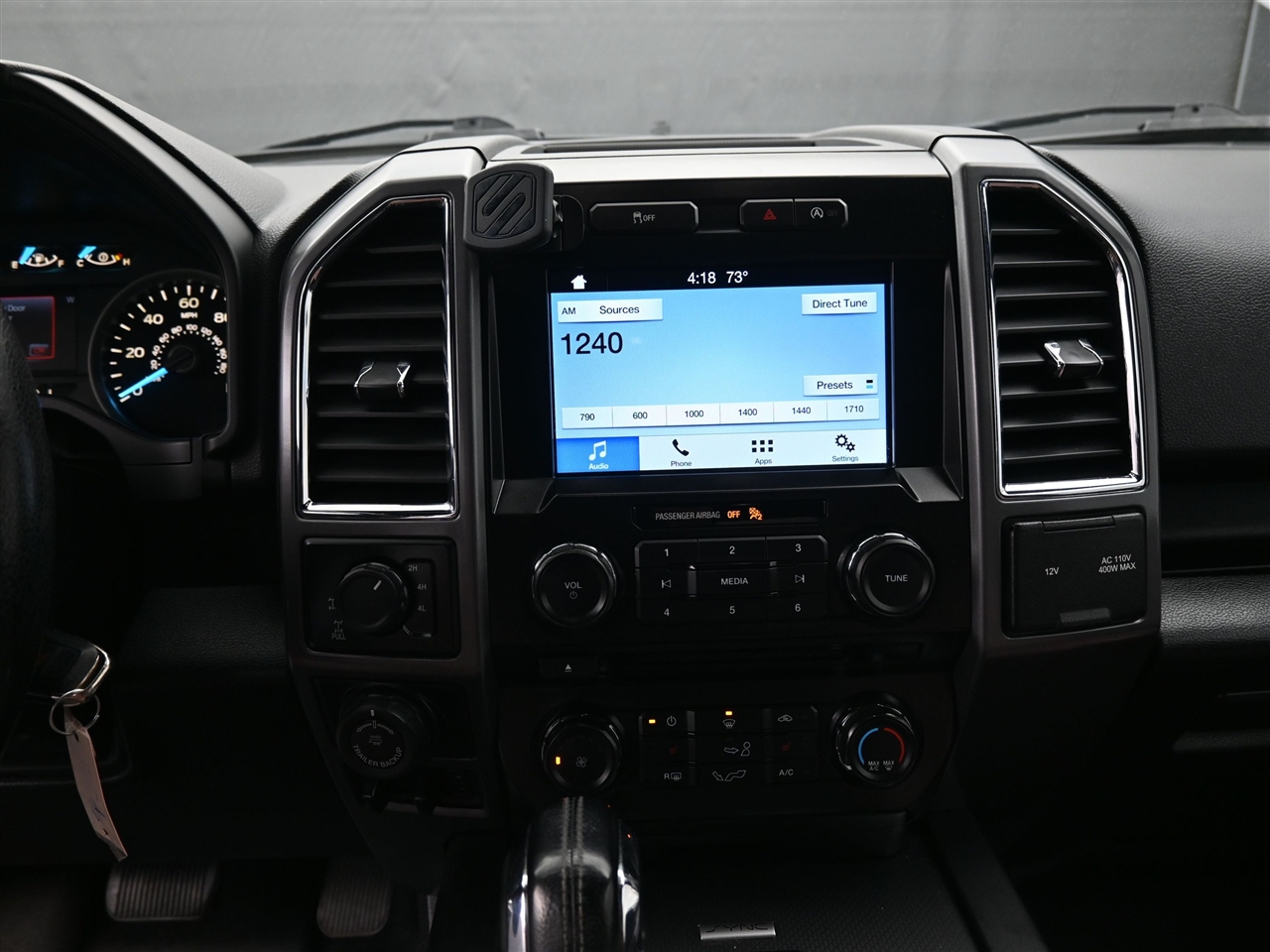 Ford F-150 XLT SuperCrew 5.5-ft. Bed 4WD 2016 Ford F-150 XLT SuperCrew 5.5-ft. Bed 4WD 2016