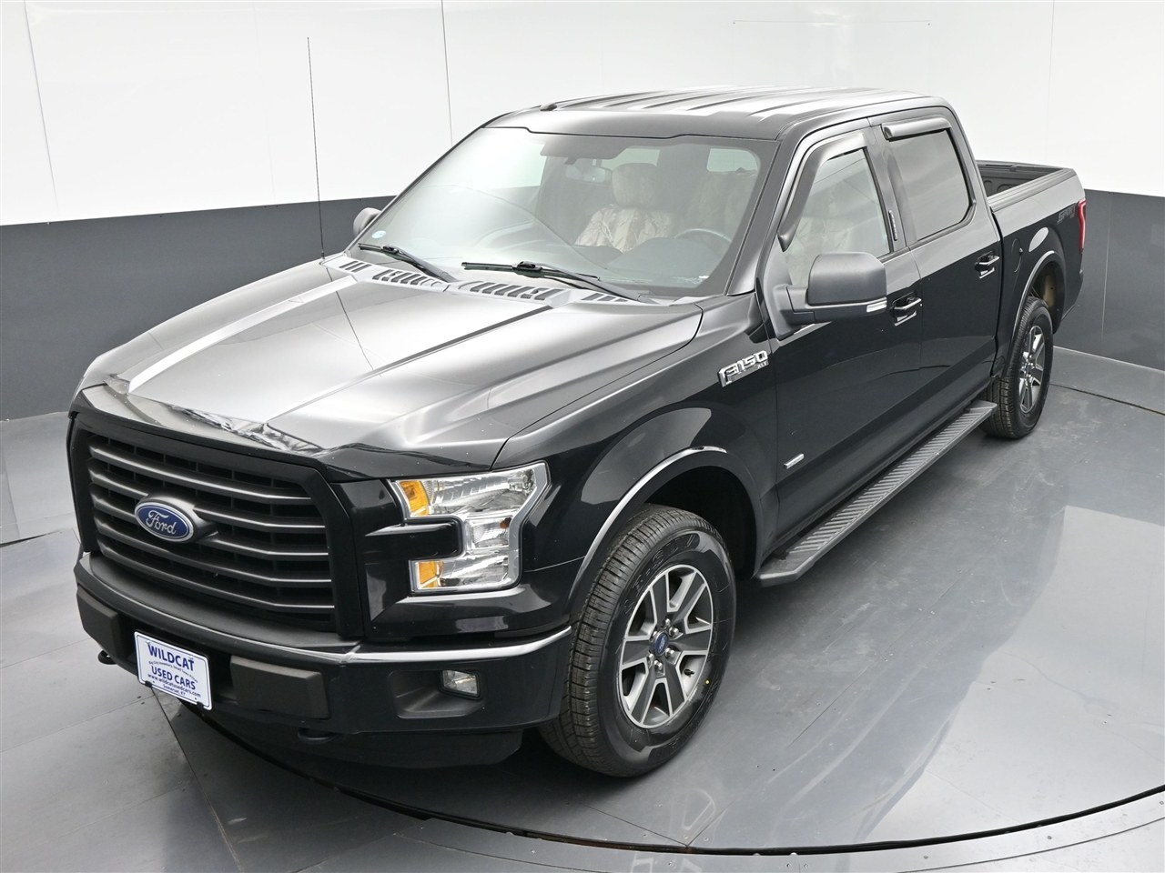 Ford F-150 XLT SuperCrew 5.5-ft. Bed 4WD 2016 Ford F-150 XLT SuperCrew 5.5-ft. Bed 4WD 2016