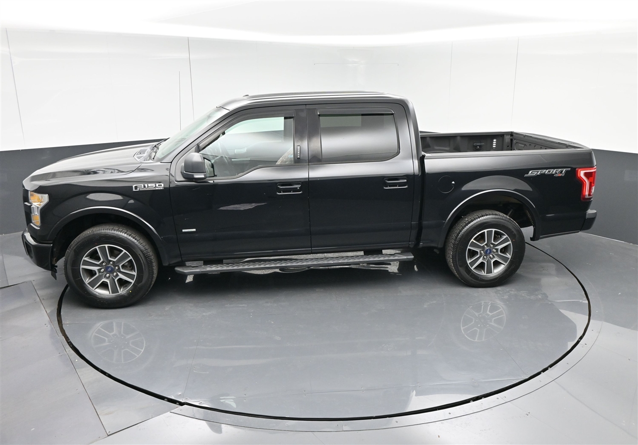 Ford F-150 XLT SuperCrew 5.5-ft. Bed 4WD 2016 Ford F-150 XLT SuperCrew 5.5-ft. Bed 4WD 2016