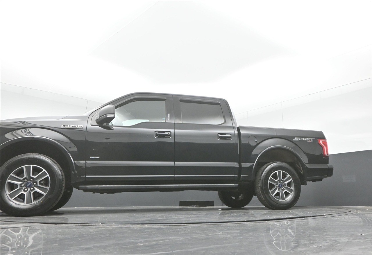 Ford F-150 XLT SuperCrew 5.5-ft. Bed 4WD 2016 Ford F-150 XLT SuperCrew 5.5-ft. Bed 4WD 2016