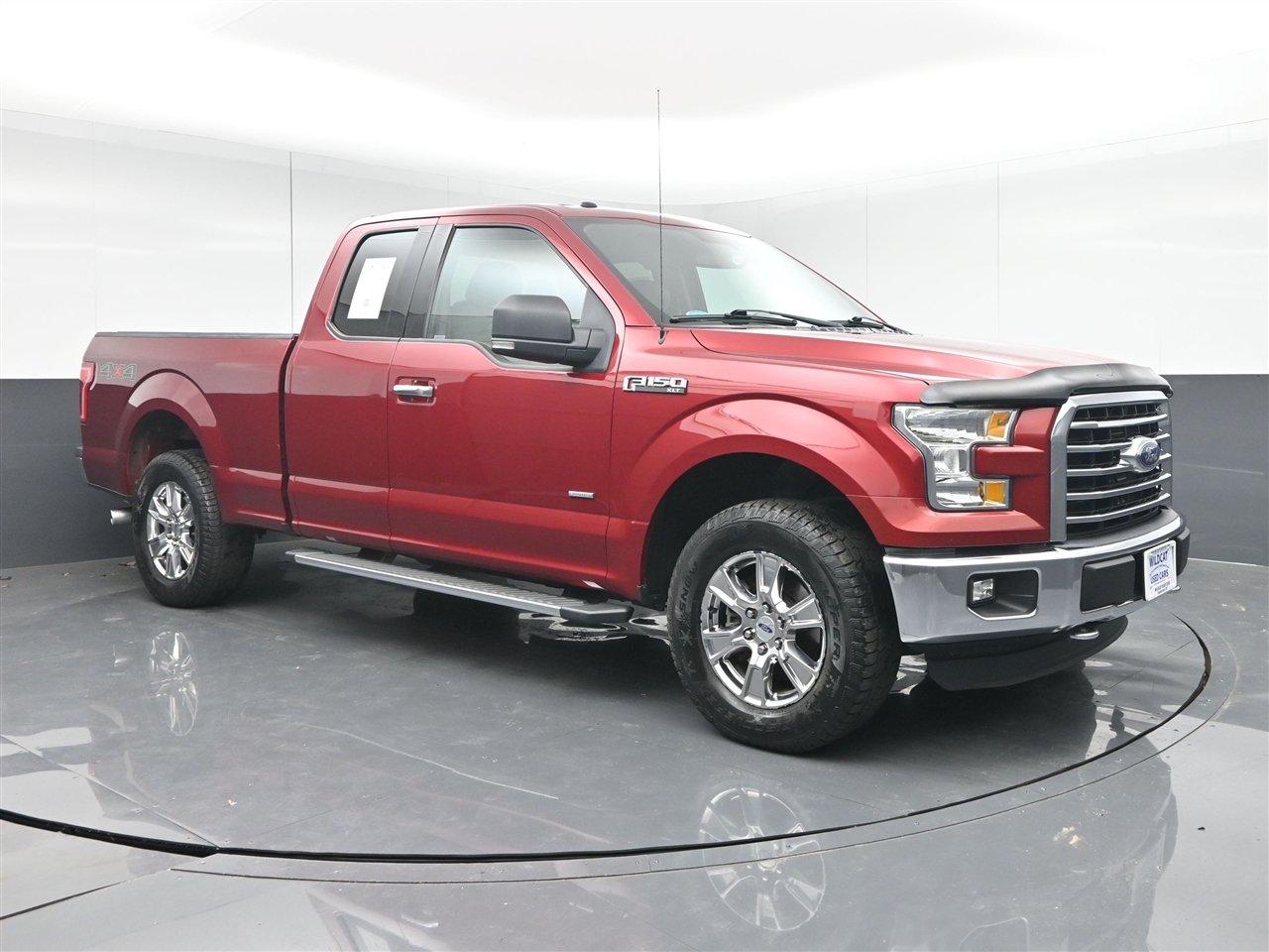 Ford F-150 XLT SuperCab 8-ft. Bed 4WD 2015