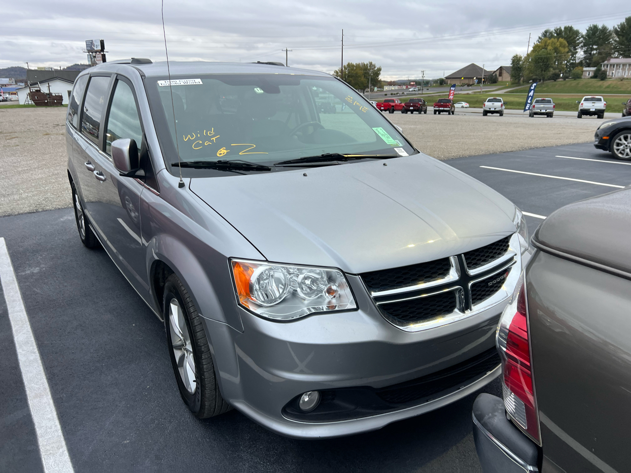 2019 Dodge Grand Caravan SXT photo 2