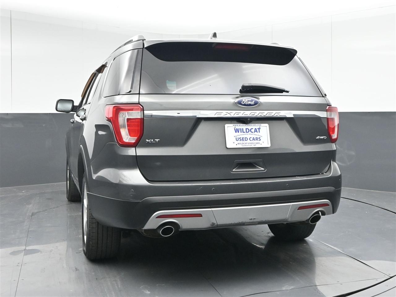 Ford Explorer XLT 4WD 2017