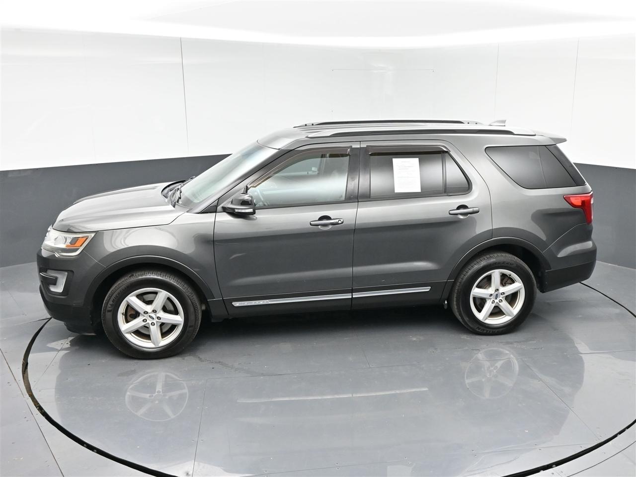 Ford Explorer XLT 4WD 2017