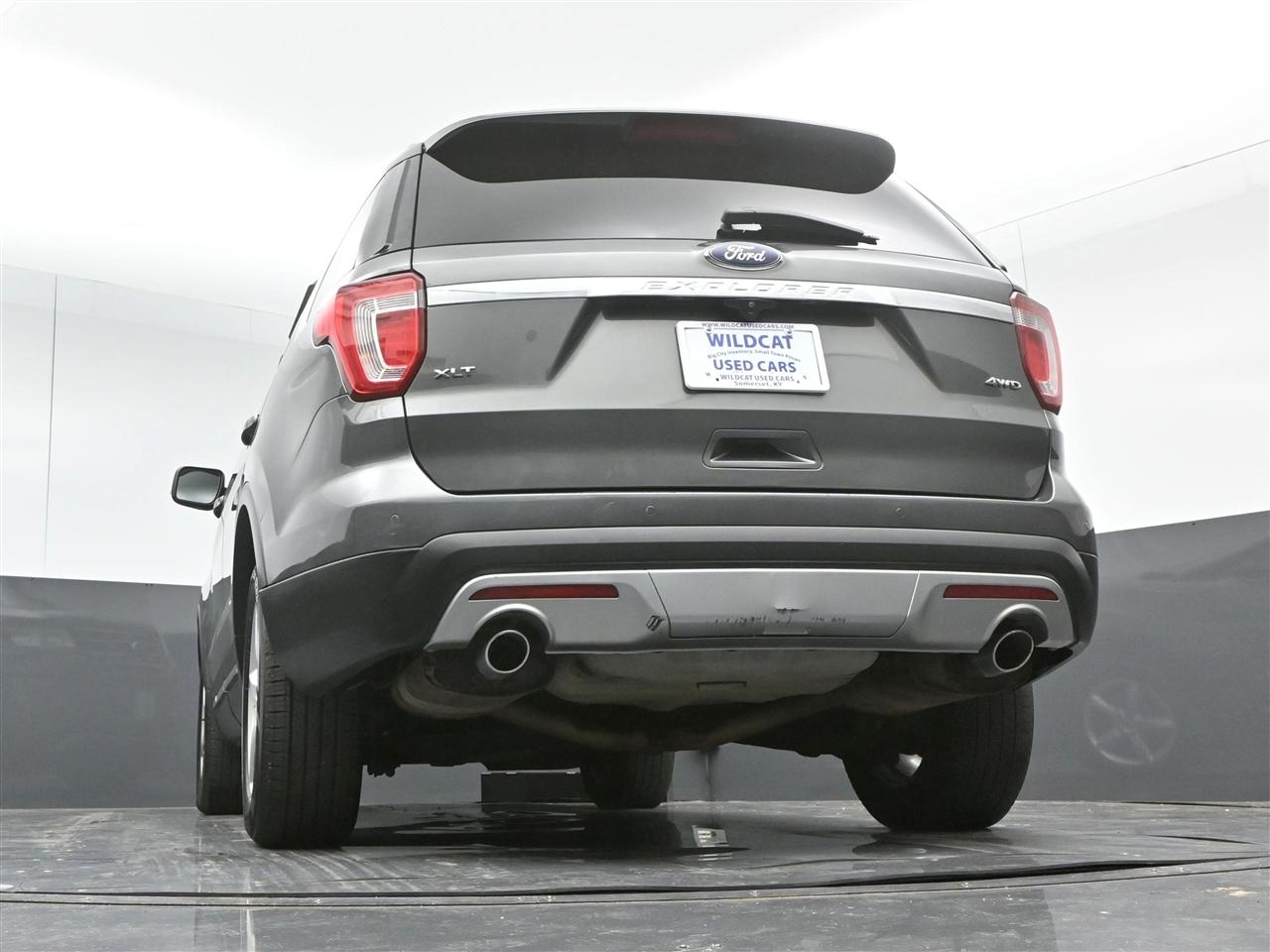 Ford Explorer XLT 4WD 2017