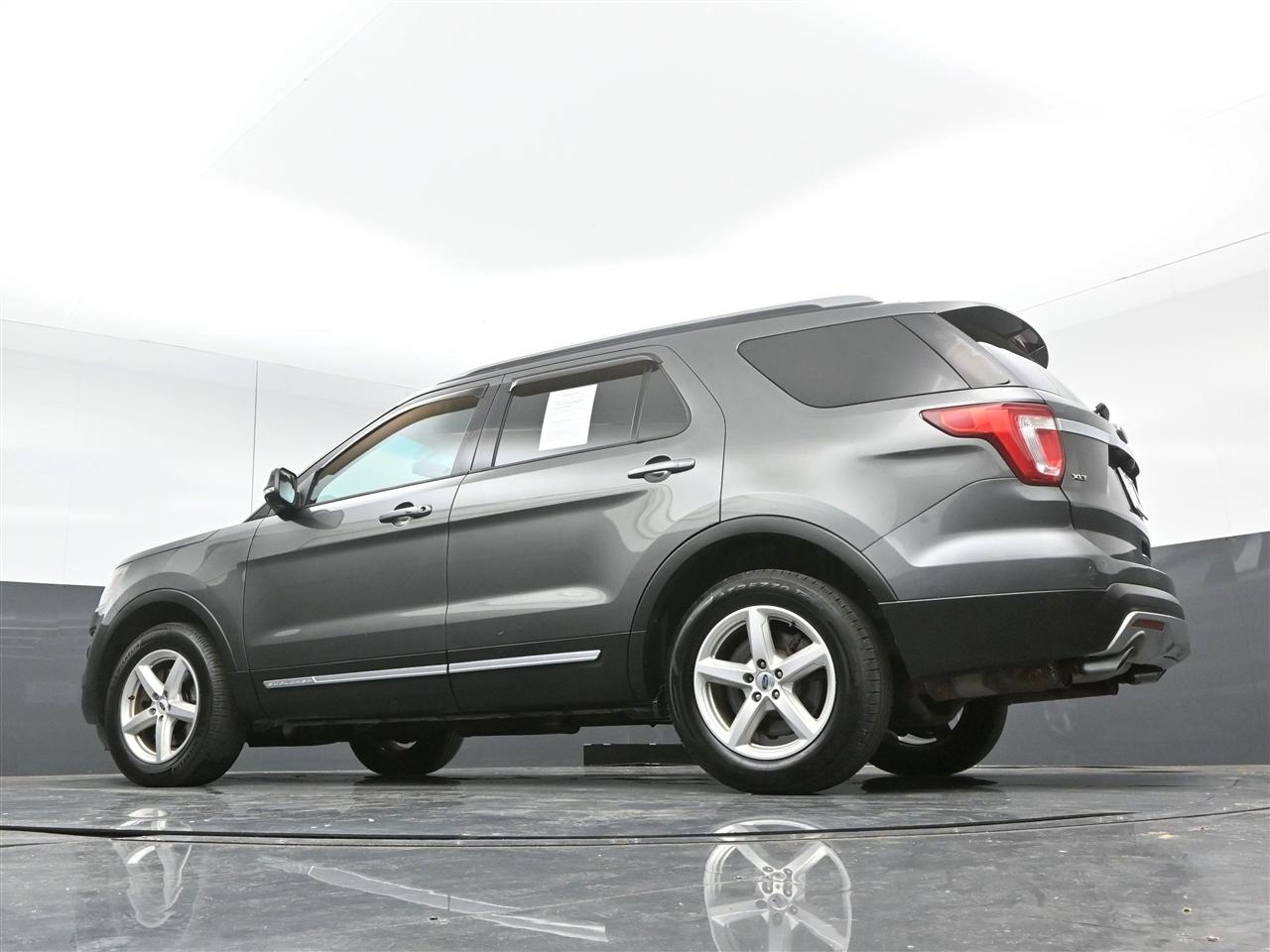 Ford Explorer XLT 4WD 2017