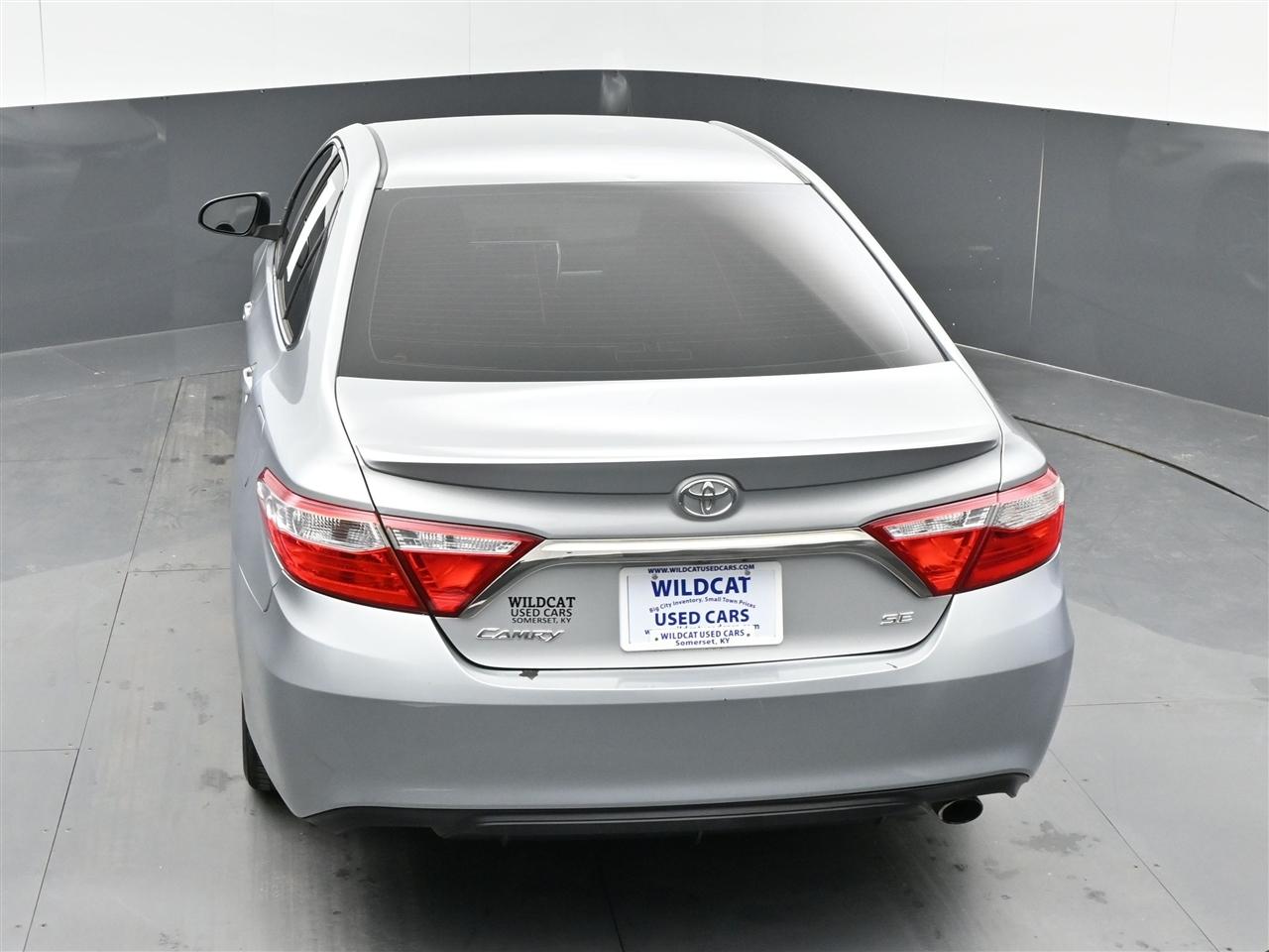 Toyota Camry SE 2017