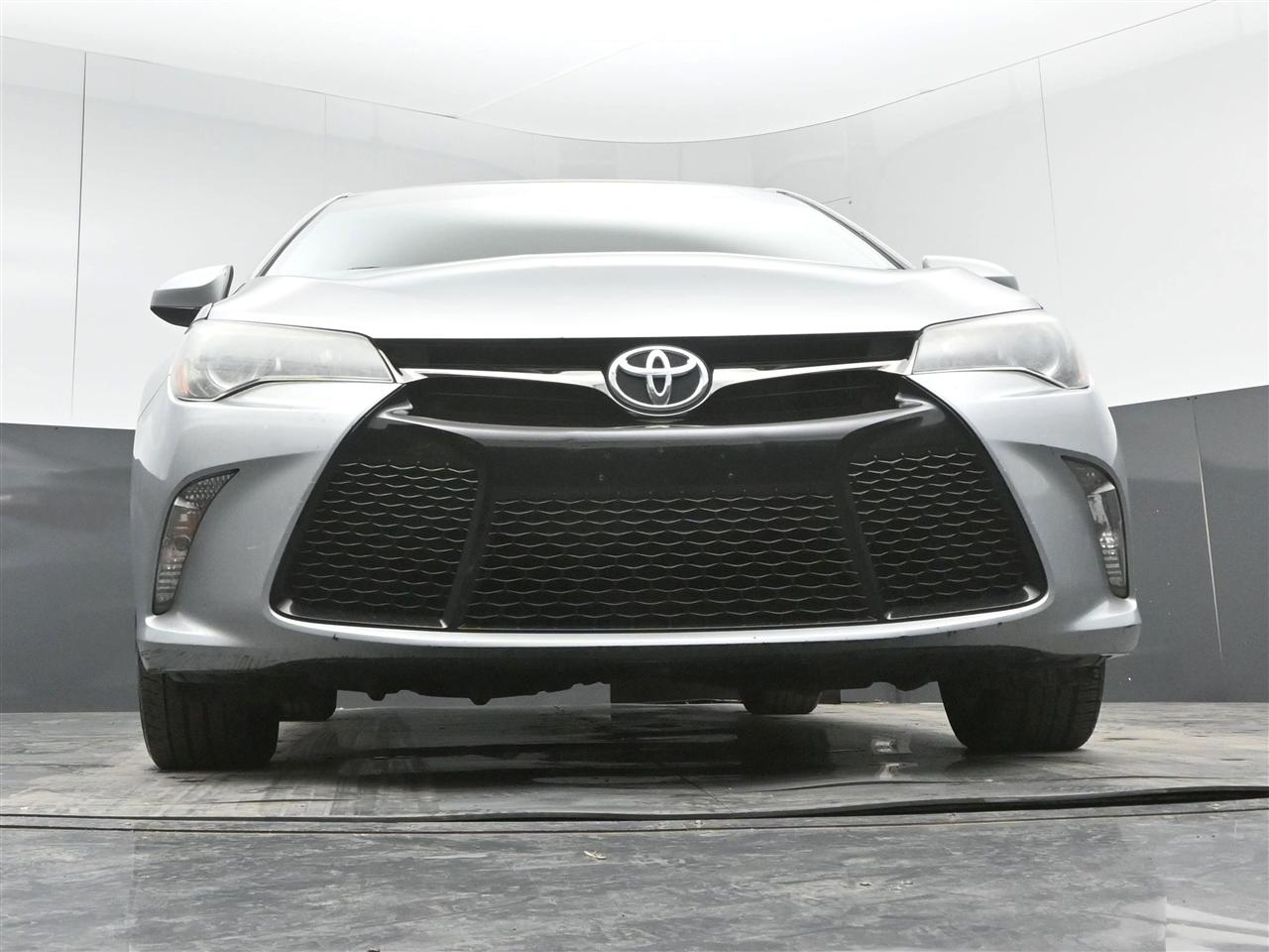 Toyota Camry SE 2017