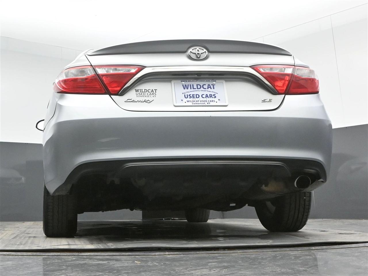 Toyota Camry SE 2017