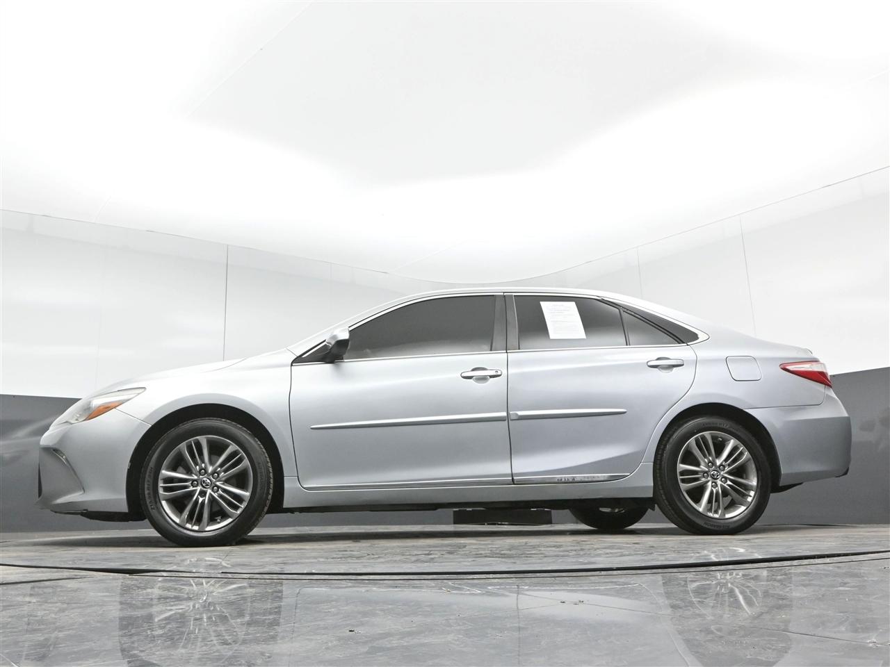 Toyota Camry SE 2017