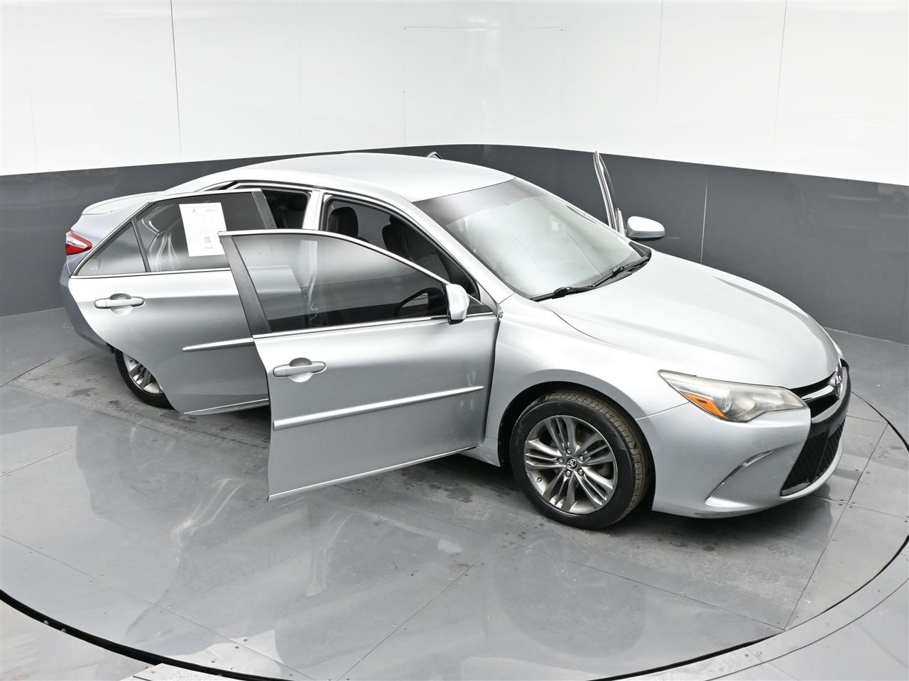 Toyota Camry SE 2017