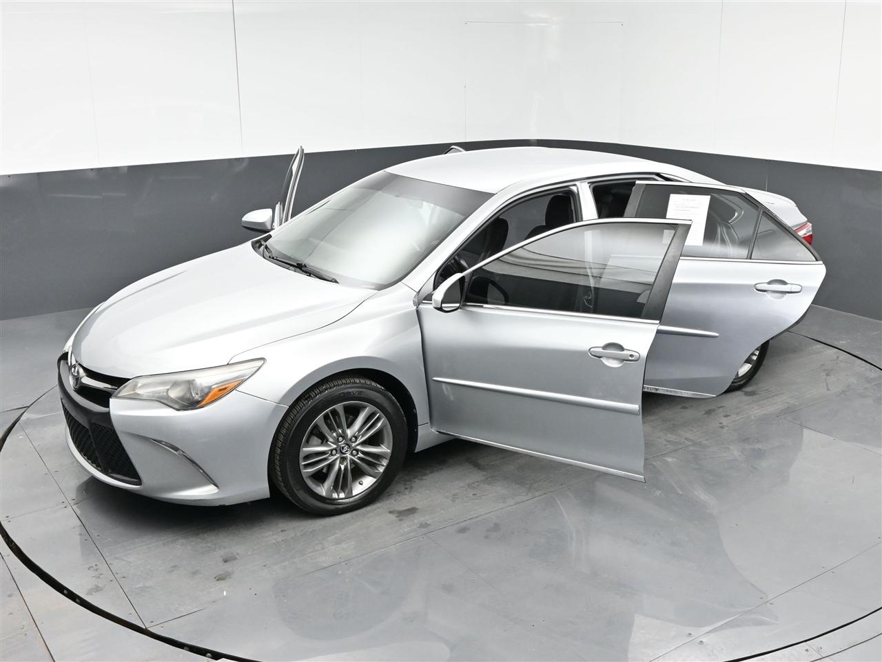 Toyota Camry SE 2017