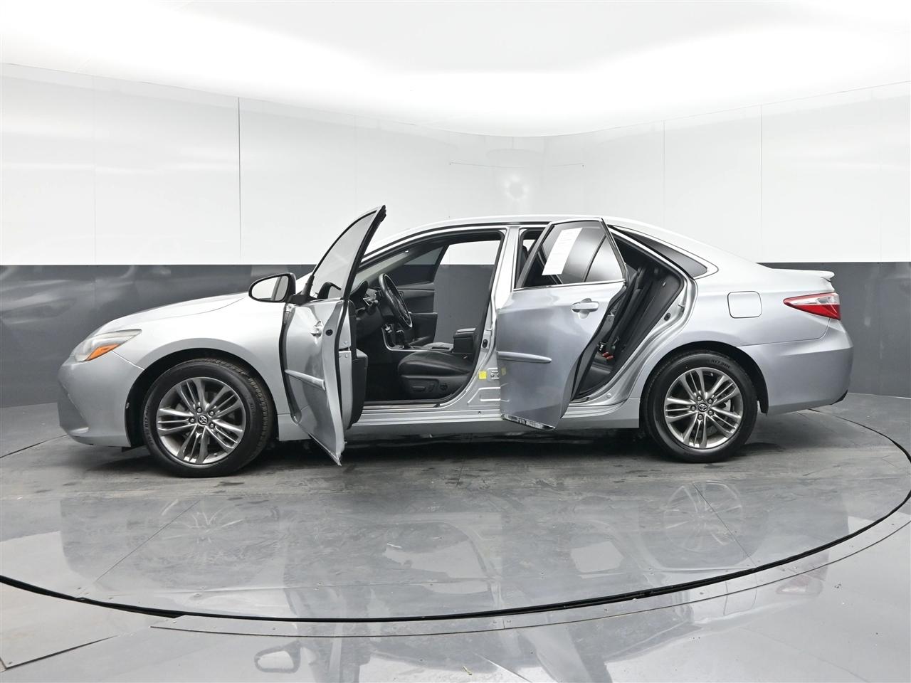 Toyota Camry SE 2017