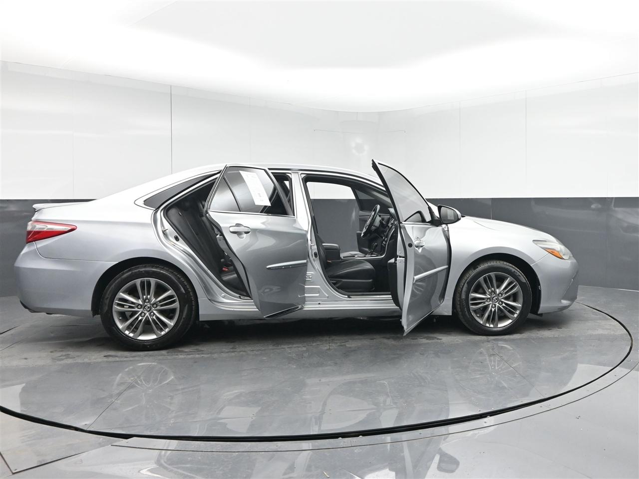 Toyota Camry SE 2017