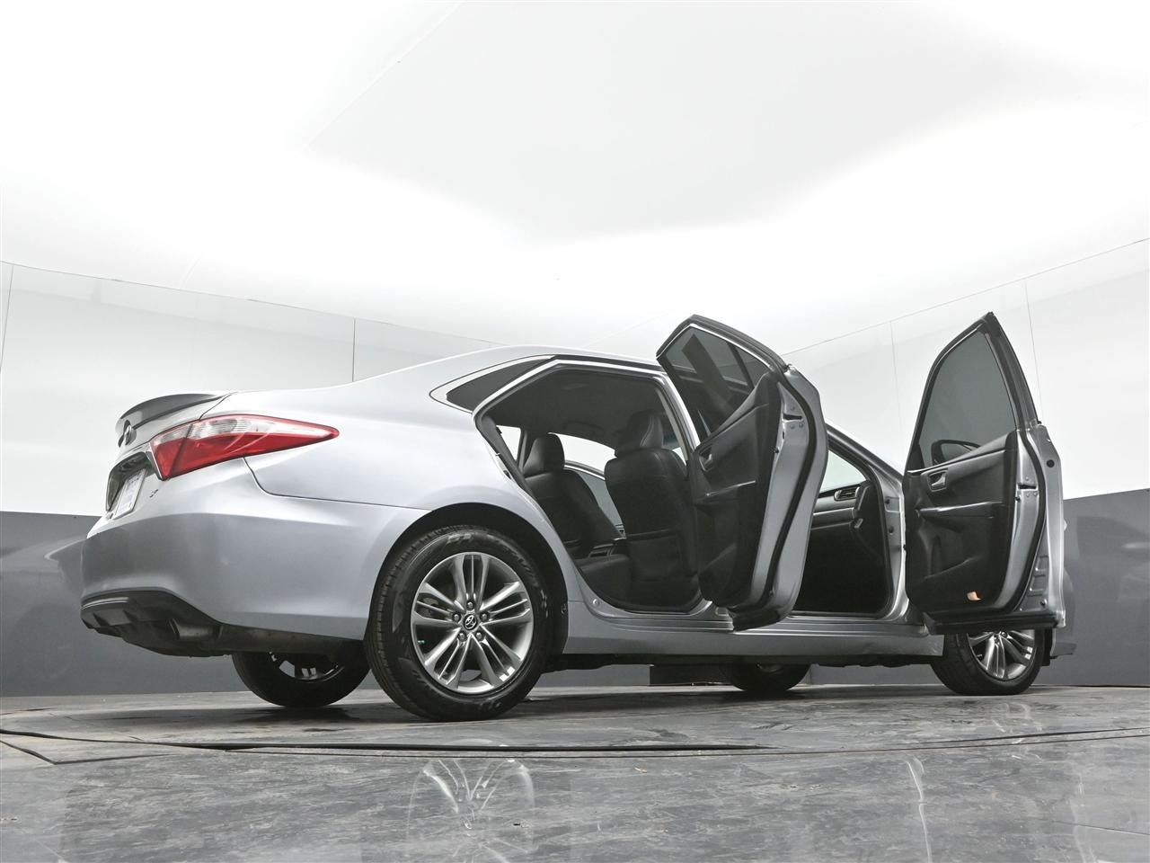 Toyota Camry SE 2017