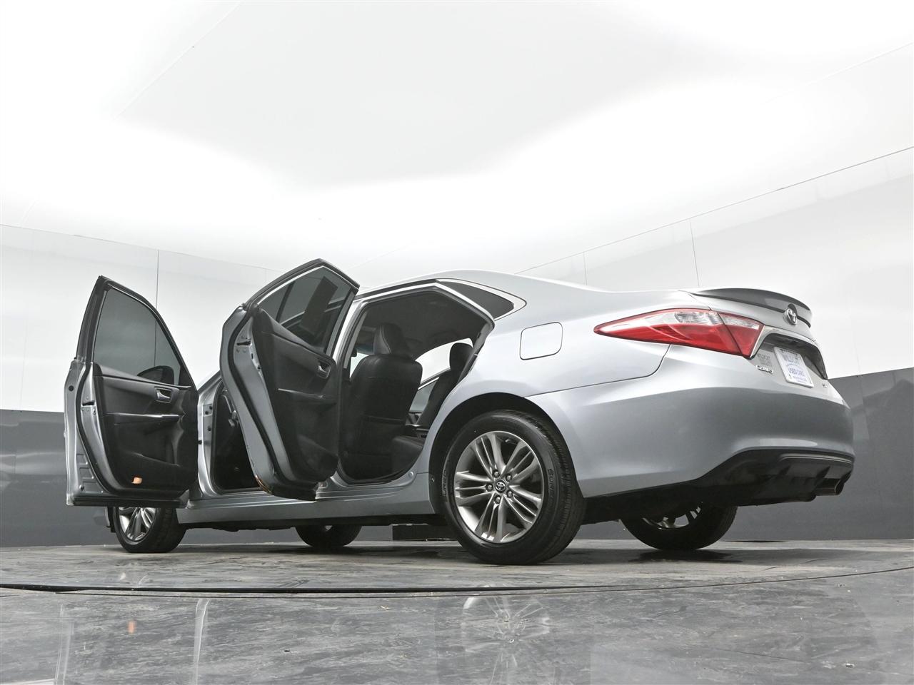 Toyota Camry SE 2017