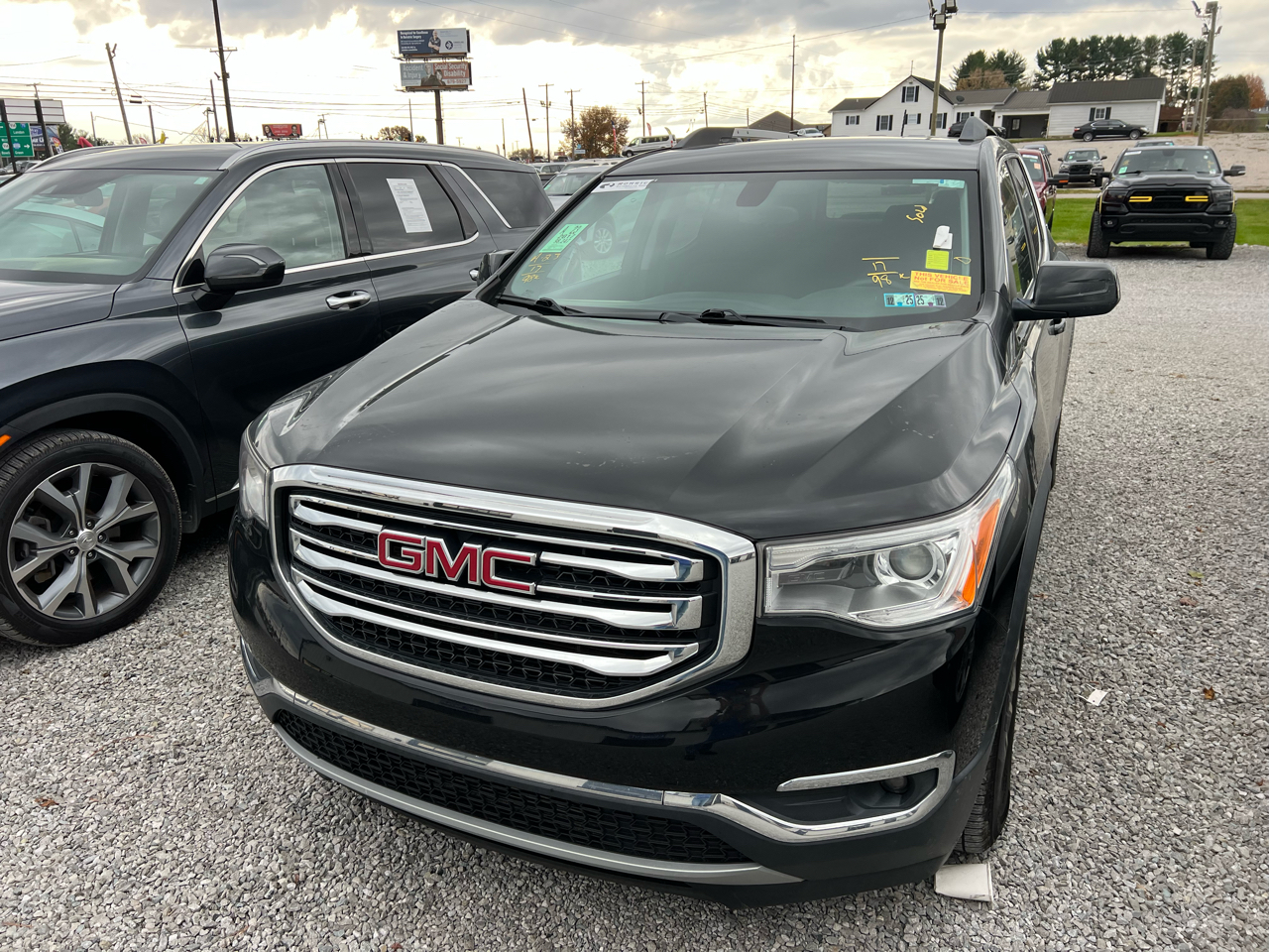 2017 GMC Acadia SLE-2
