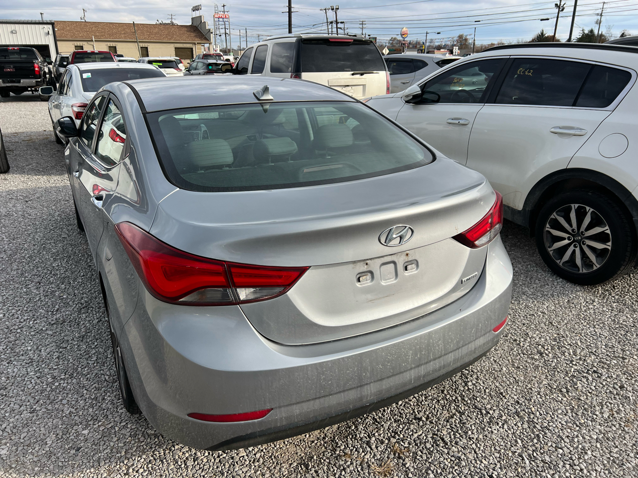 2015 Hyundai Elantra Limited photo 3