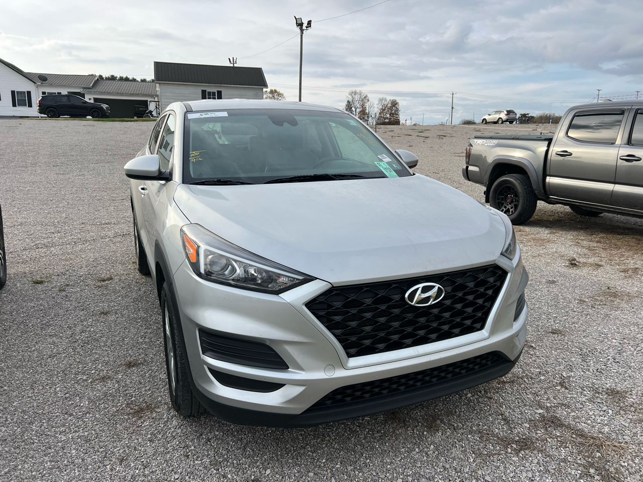 2020 Hyundai Tucson SE photo 2
