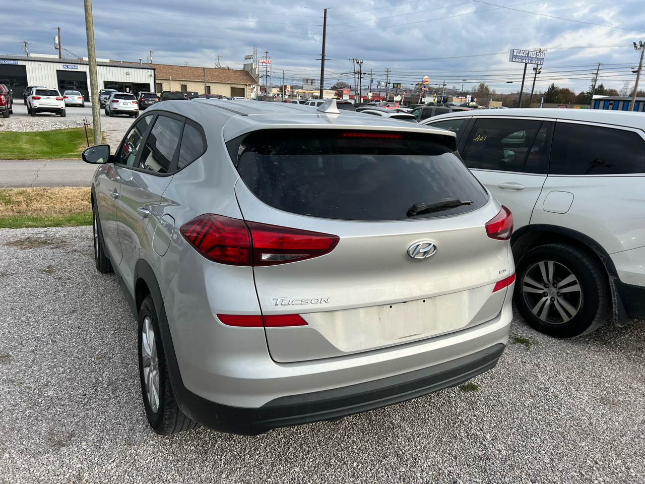 2020 Hyundai Tucson SE photo 3
