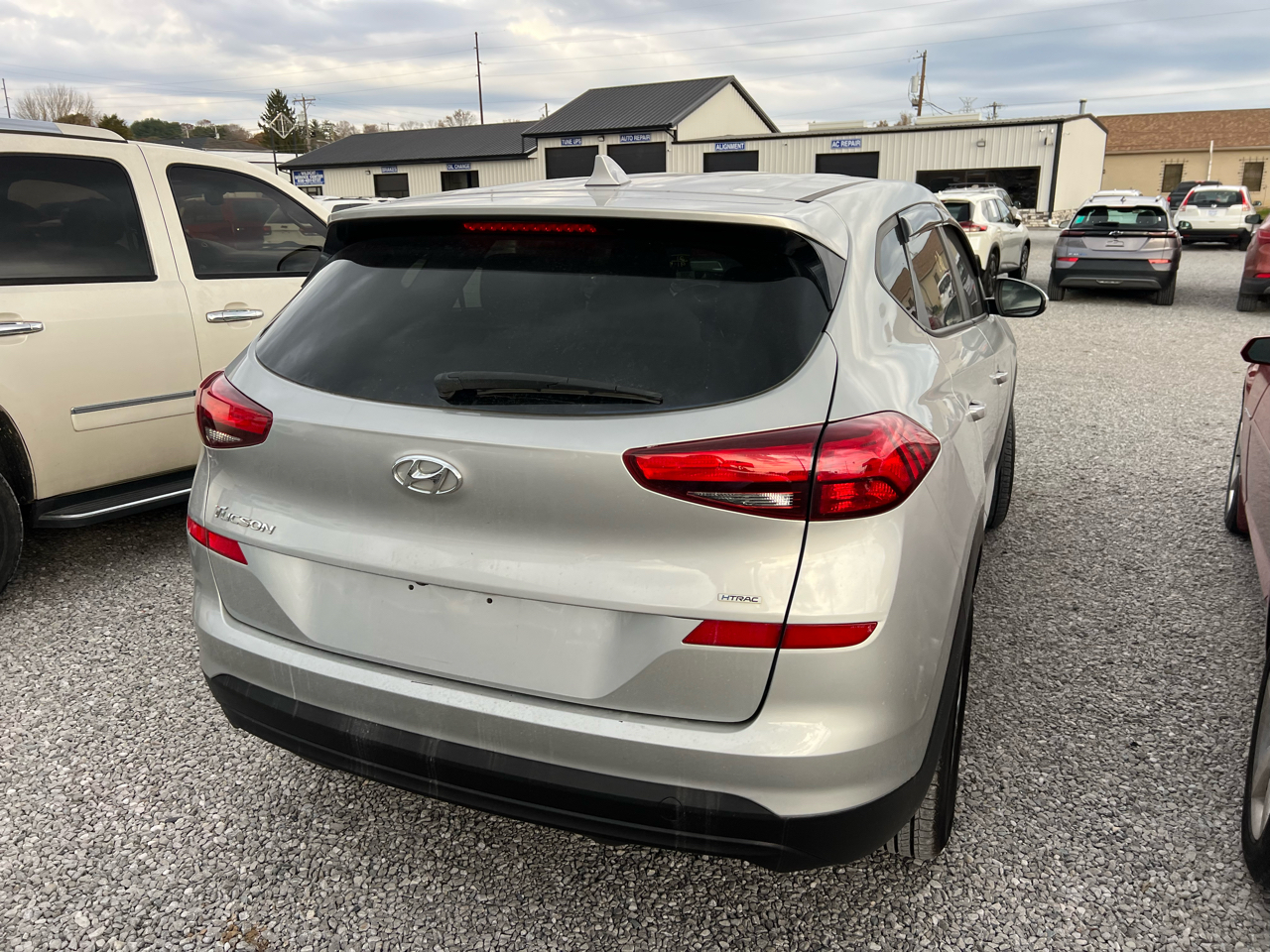 2021 Hyundai Tucson SE photo 3