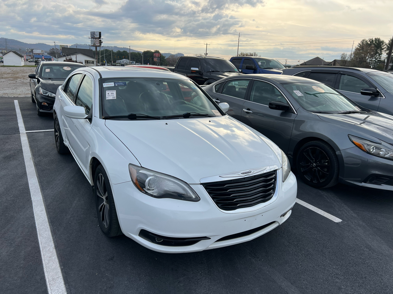 2012 Chrysler 200 S photo 2