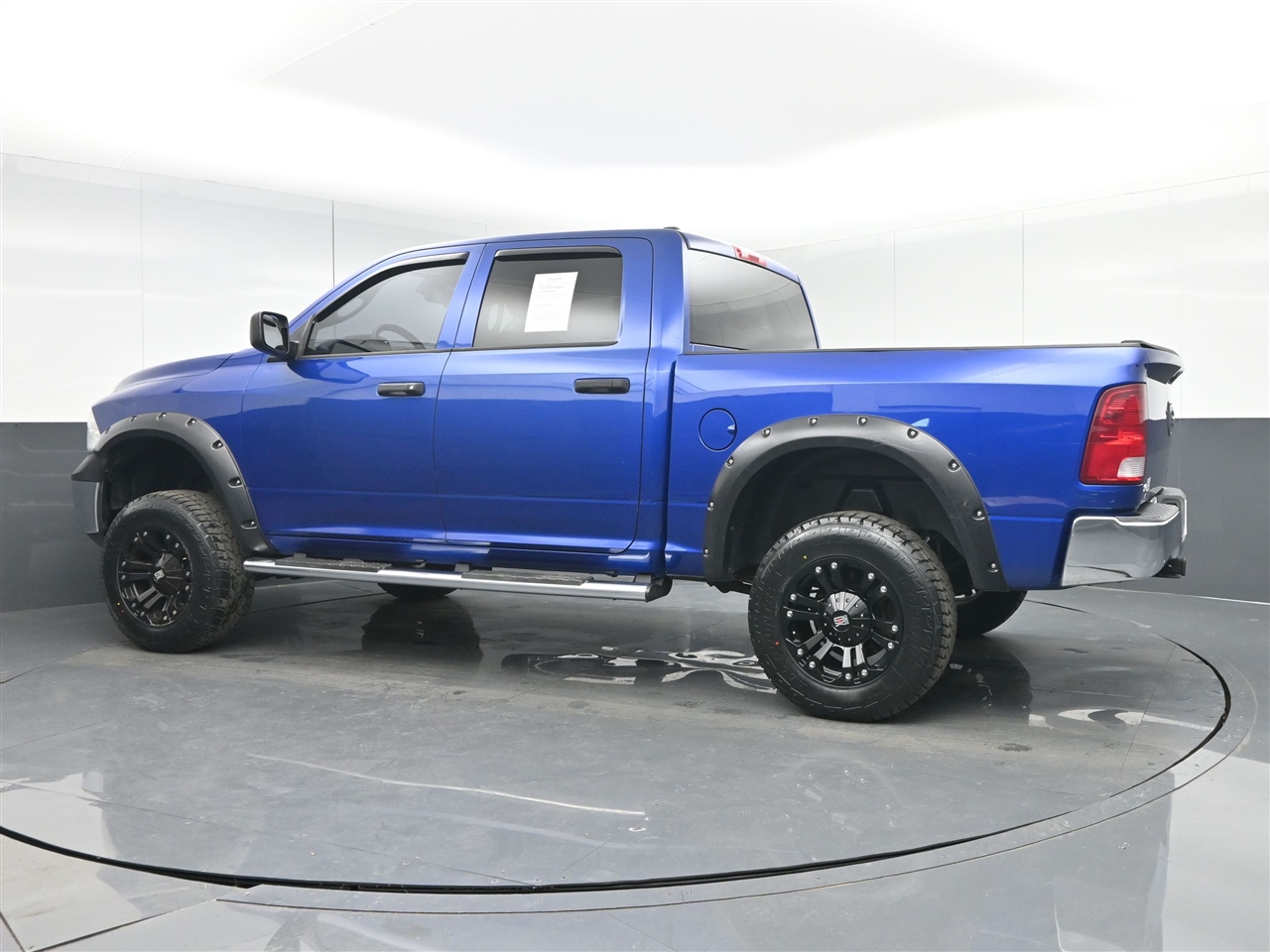 RAM 1500 Tradesman Crew Cab SWB 4WD 2015