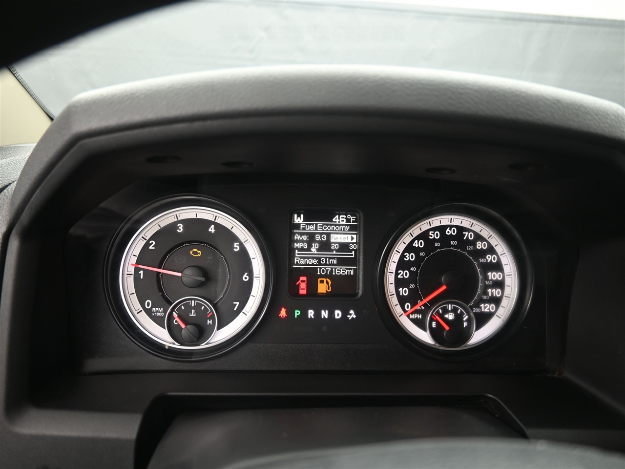 RAM 1500 Tradesman Crew Cab SWB 4WD 2015