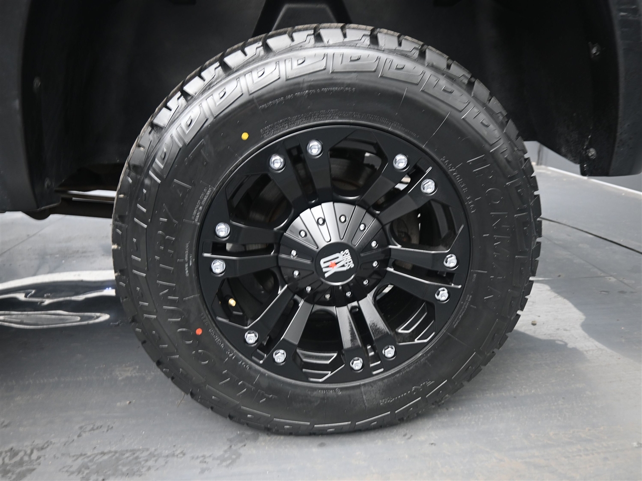 RAM 1500 Tradesman Crew Cab SWB 4WD 2015